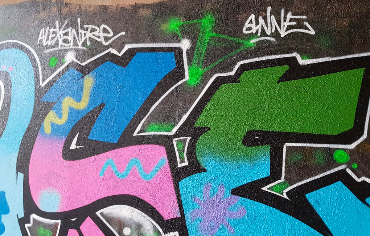 990a040a-29de-42fc-a037-21f9f27a68bcweb